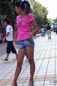 四个女人三个bar